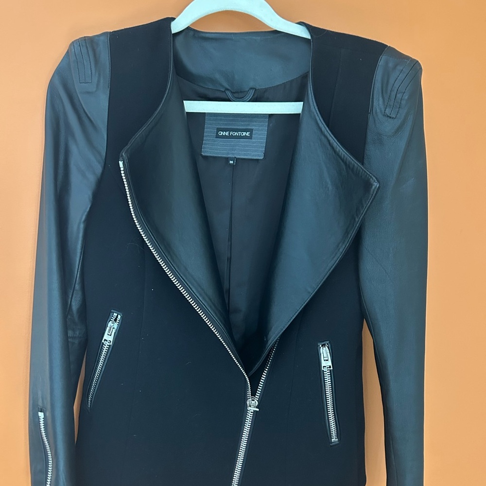 Anne Fontaine Black Leather Jacket Sleek Design